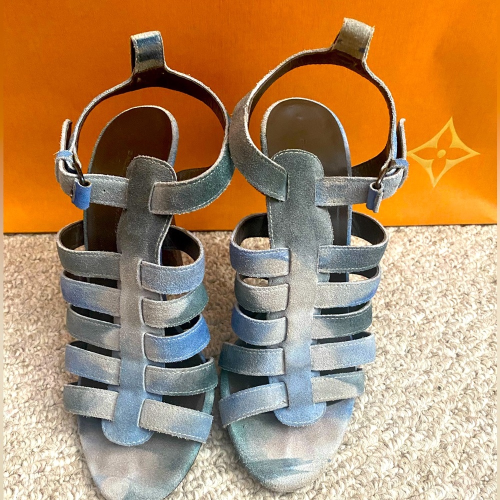 Tie dye/Multi colour Suede heels. Gorgeous!